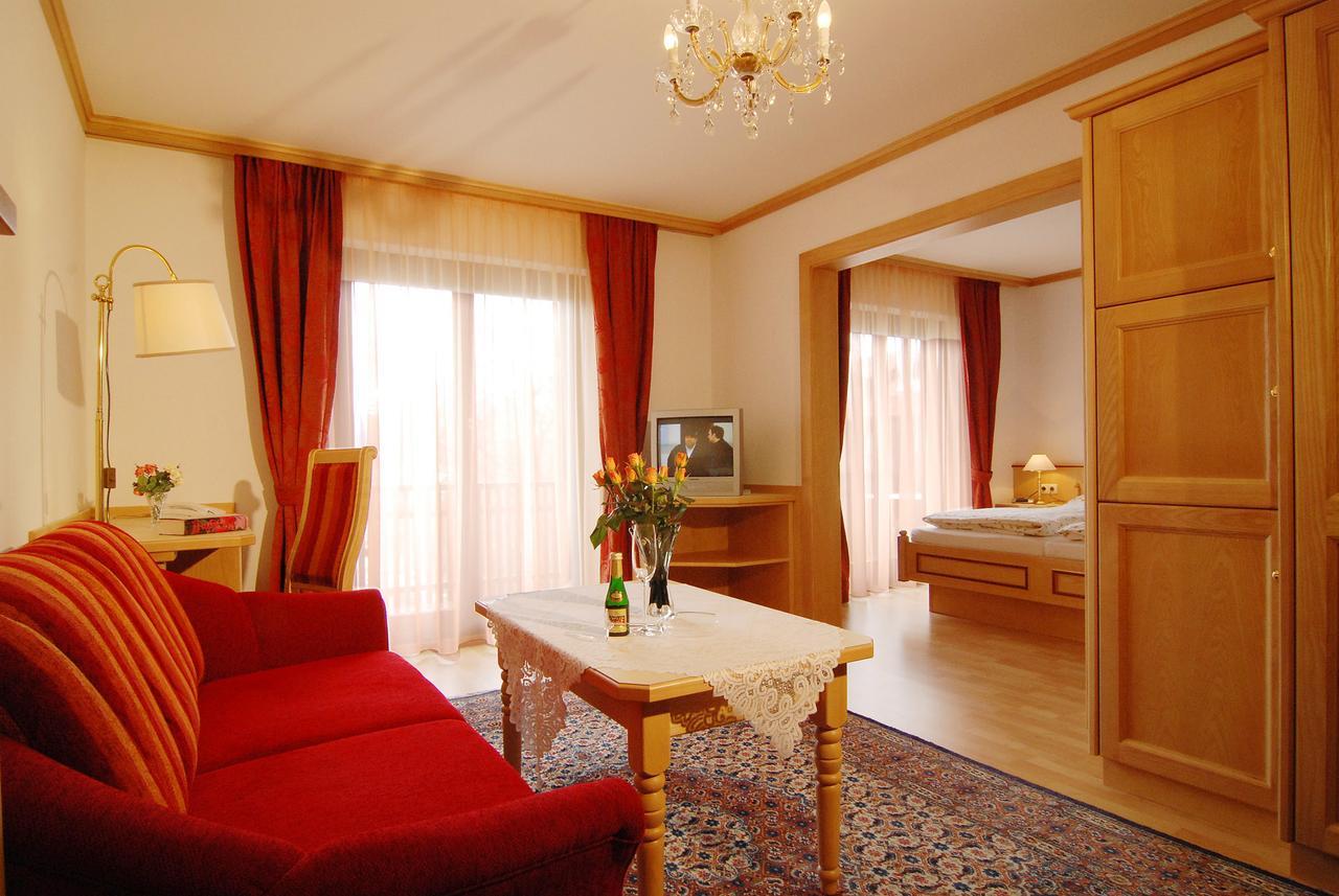 Hotel Am Kureck Bad Wiessee Exterior photo
